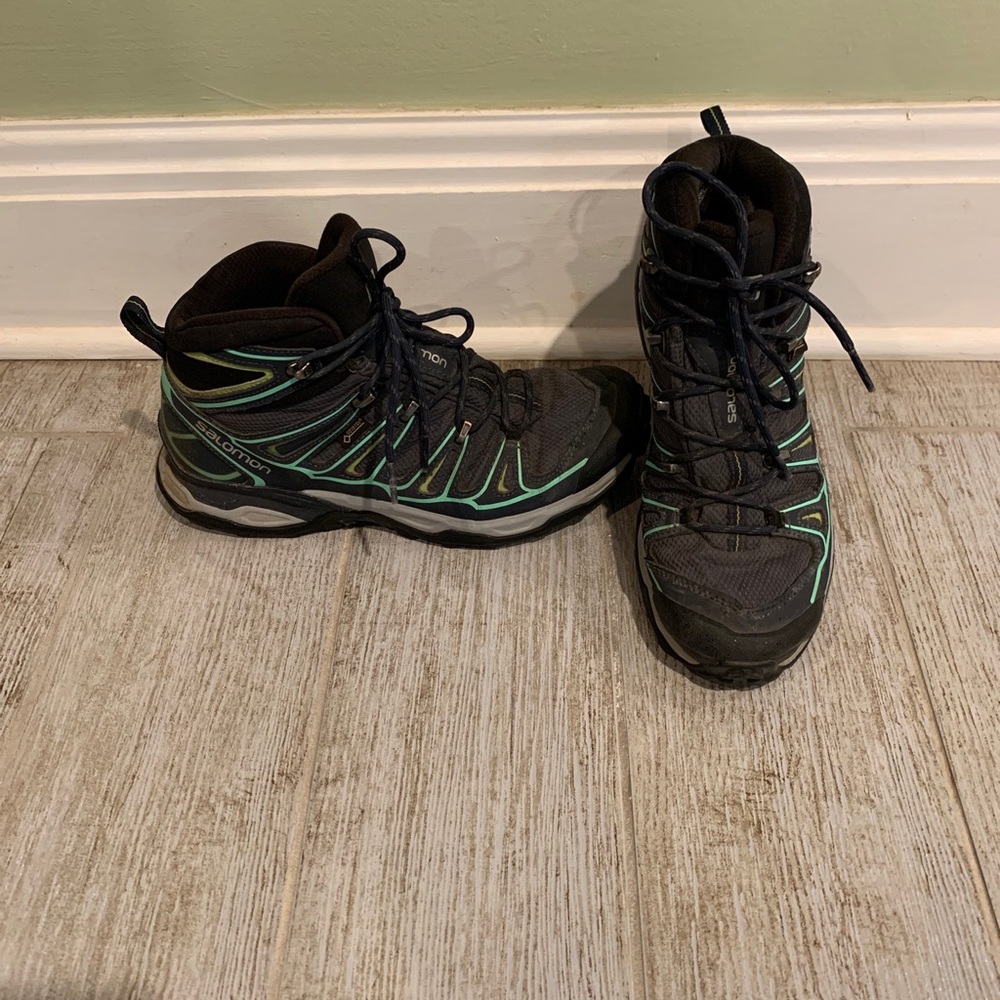 SALOMON X ULTRA 3 Hiking Shoes Women’s Sz 9/ Men’s Size 7.5